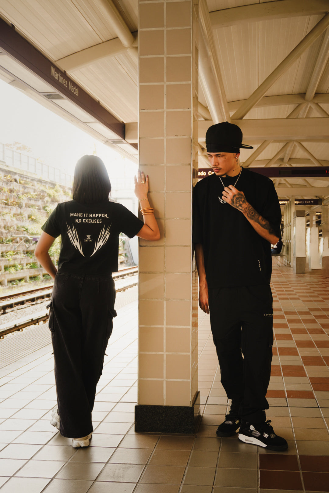 C0RRUT3D 父 CROP TEE WOMEN’S - X0TIKZ